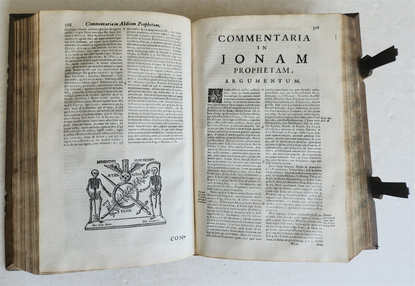 1720 COMMENTARIA in duodecim PROPHETAS MINORES PIGSKIN BOUND FOLIO antique