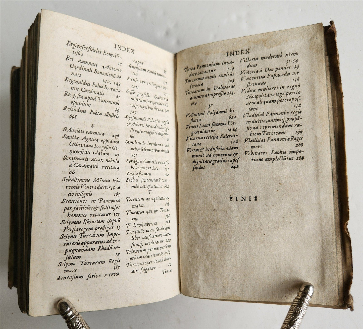 1611 PIETRO BEMBO EPISTOLARUM antique vellum bound 17th CENTURY