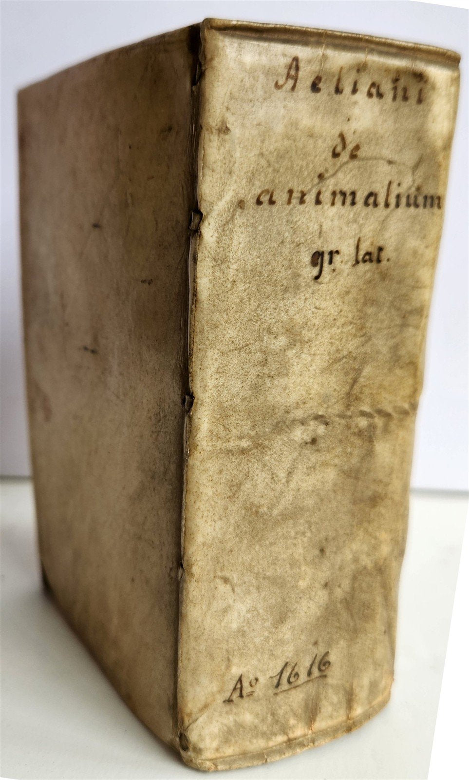 1616 CHARACTERISTICS of ANIMALS antique De Animalium natura by Claudius Aelianus