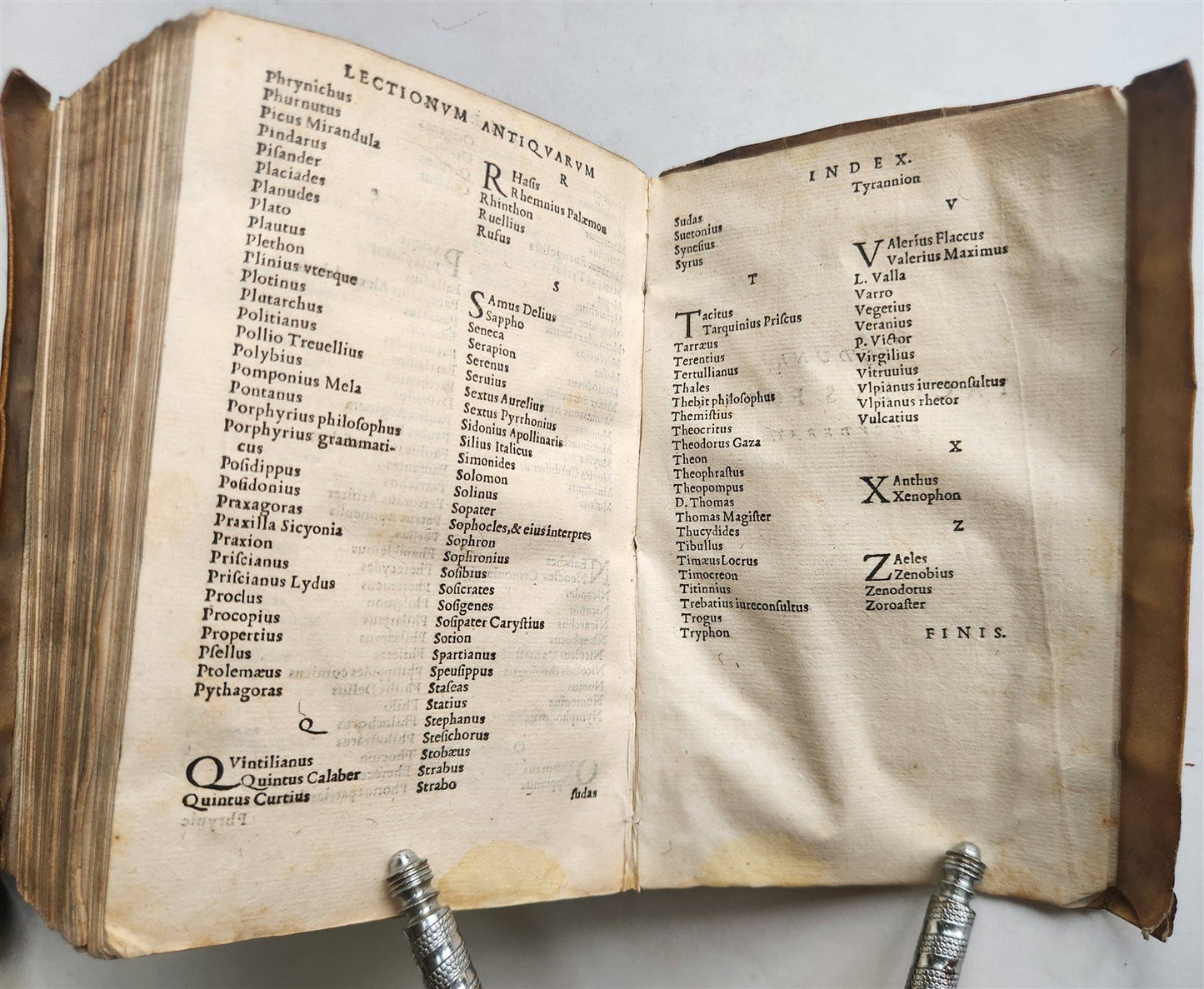1560 LECTIONUM ANTIQUARUM by Ludovico Caelio Rhodigino antique in LATIN