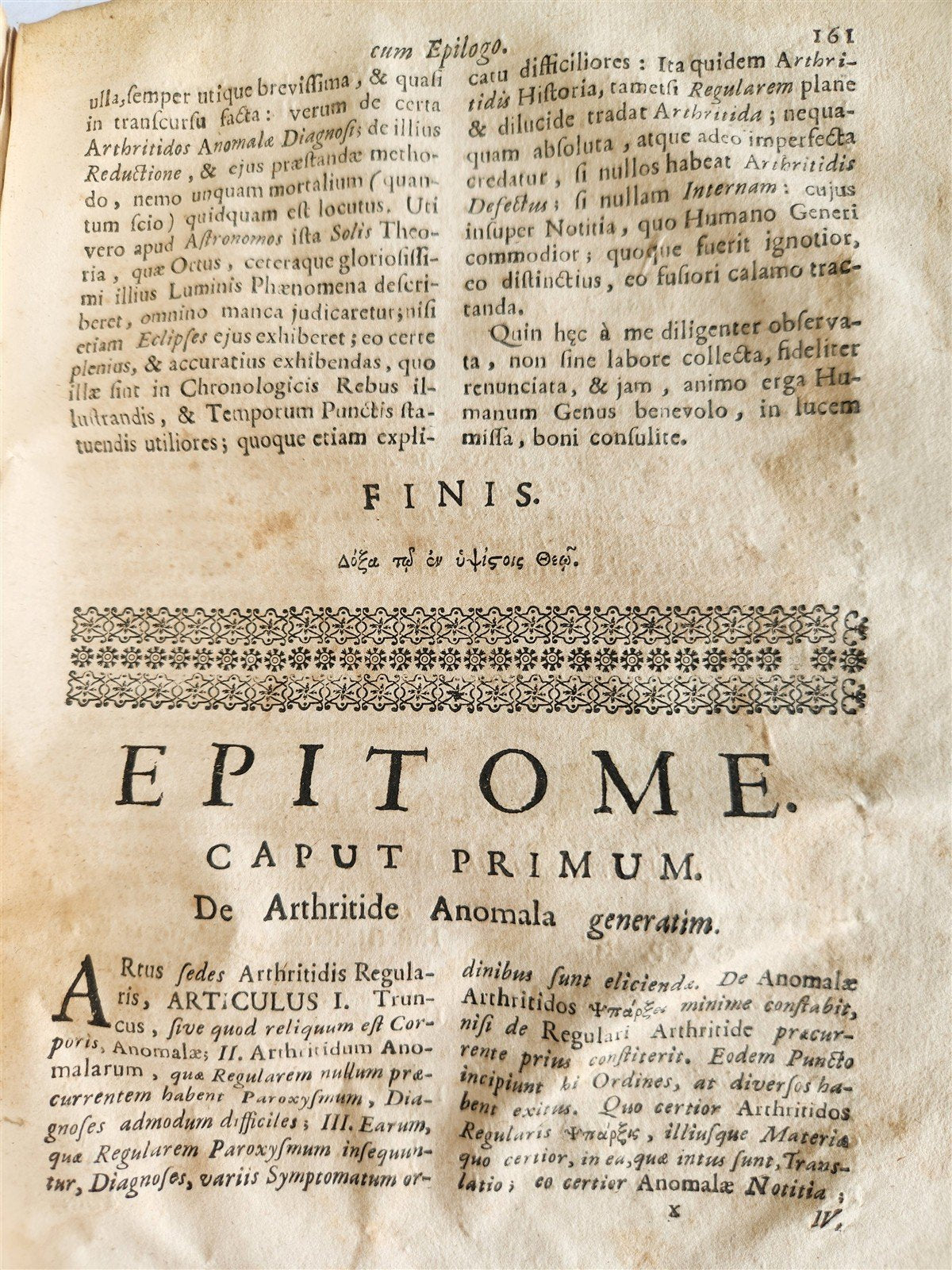 1723 MEDICAL TREATISE on ARTHRITIS & PODAGRA 2 volumes ANTIQUE vellum binding