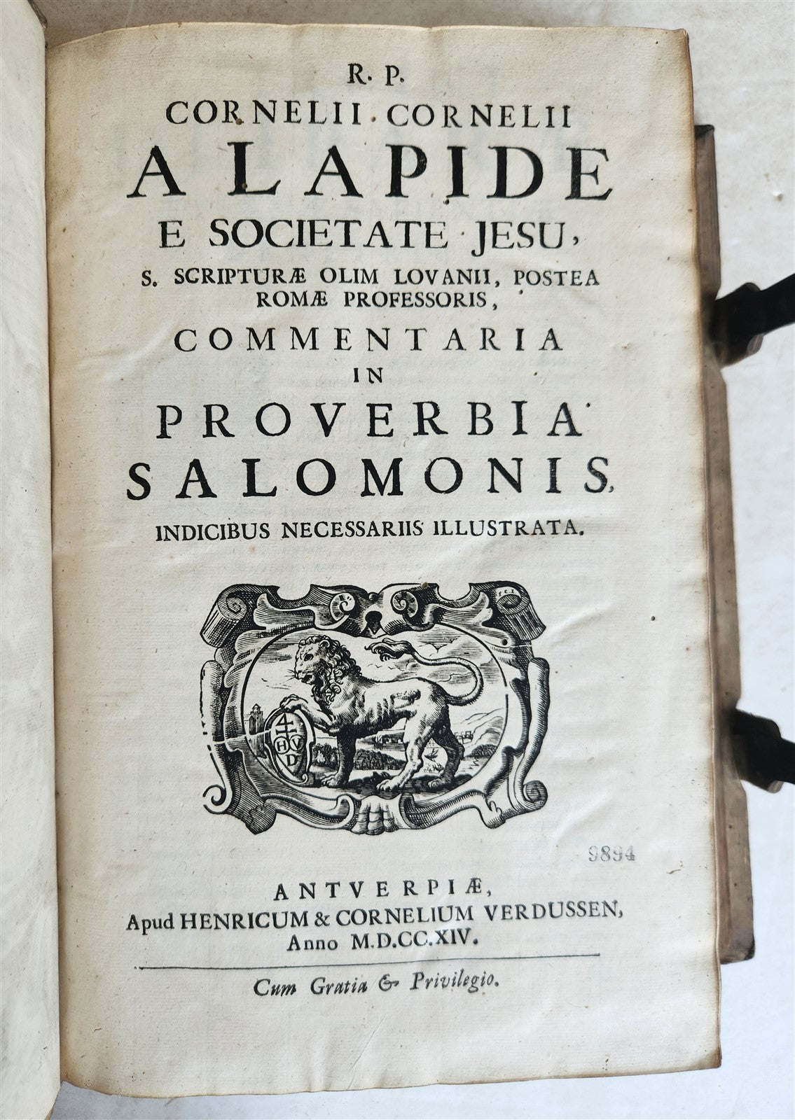 1716 COMMENTARIA in PROVERBIA SALOMONIS PIGSKIN BOUND FOLIO w/ CLASPS antique