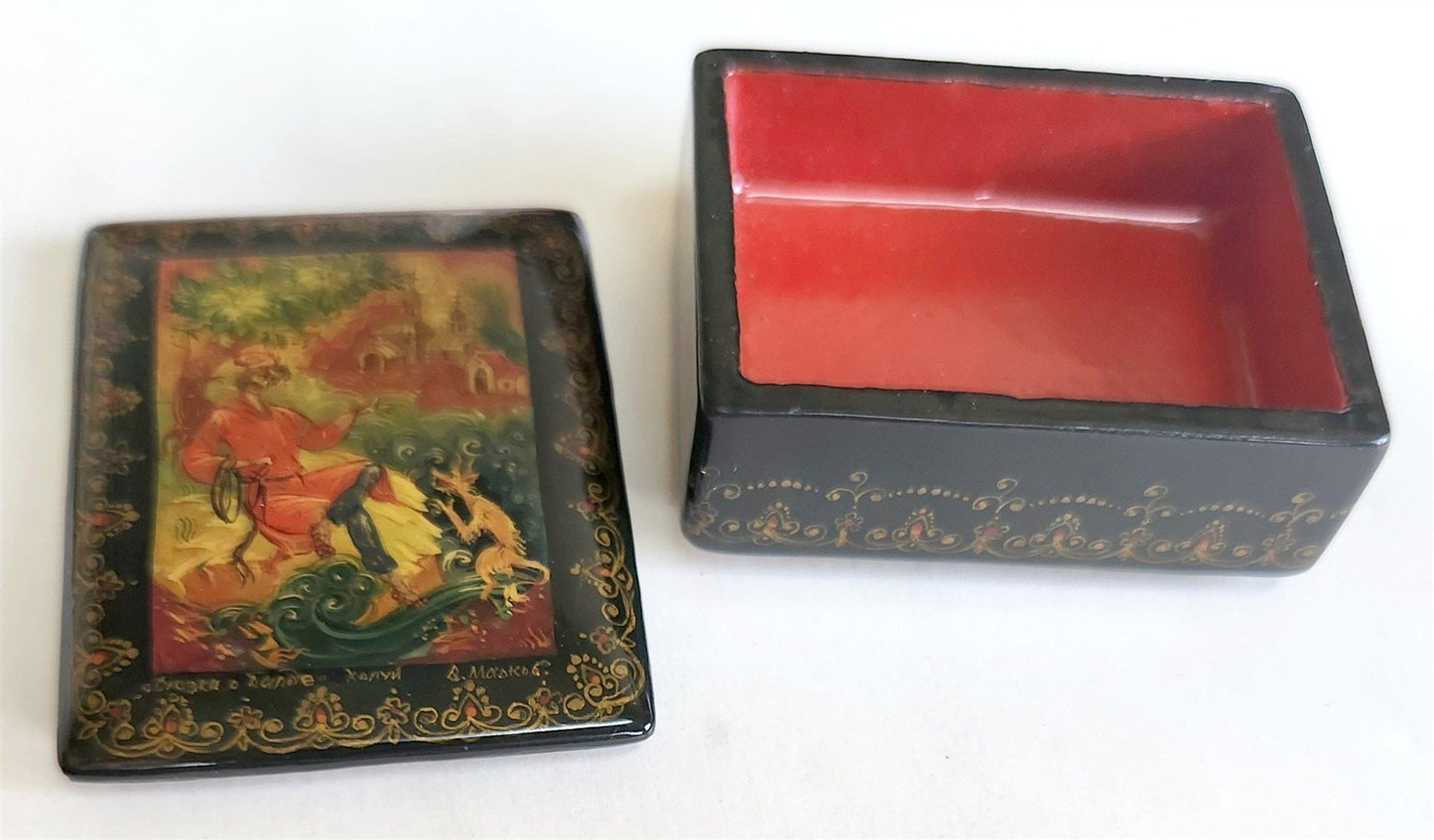 RUSSIAN HAND PAINTED LACQUER BOX BALDA & DEVIL