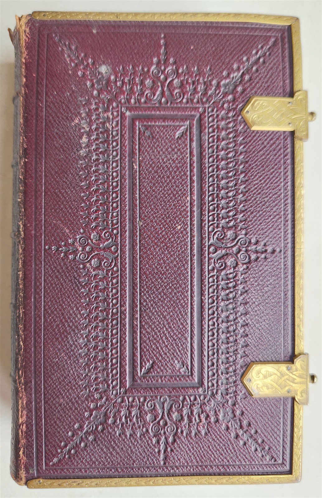 1840 FORE EDGE PAINTING BOOK OF COMMON PRAYER in ENGLISH antique w/ BRASS EDGES