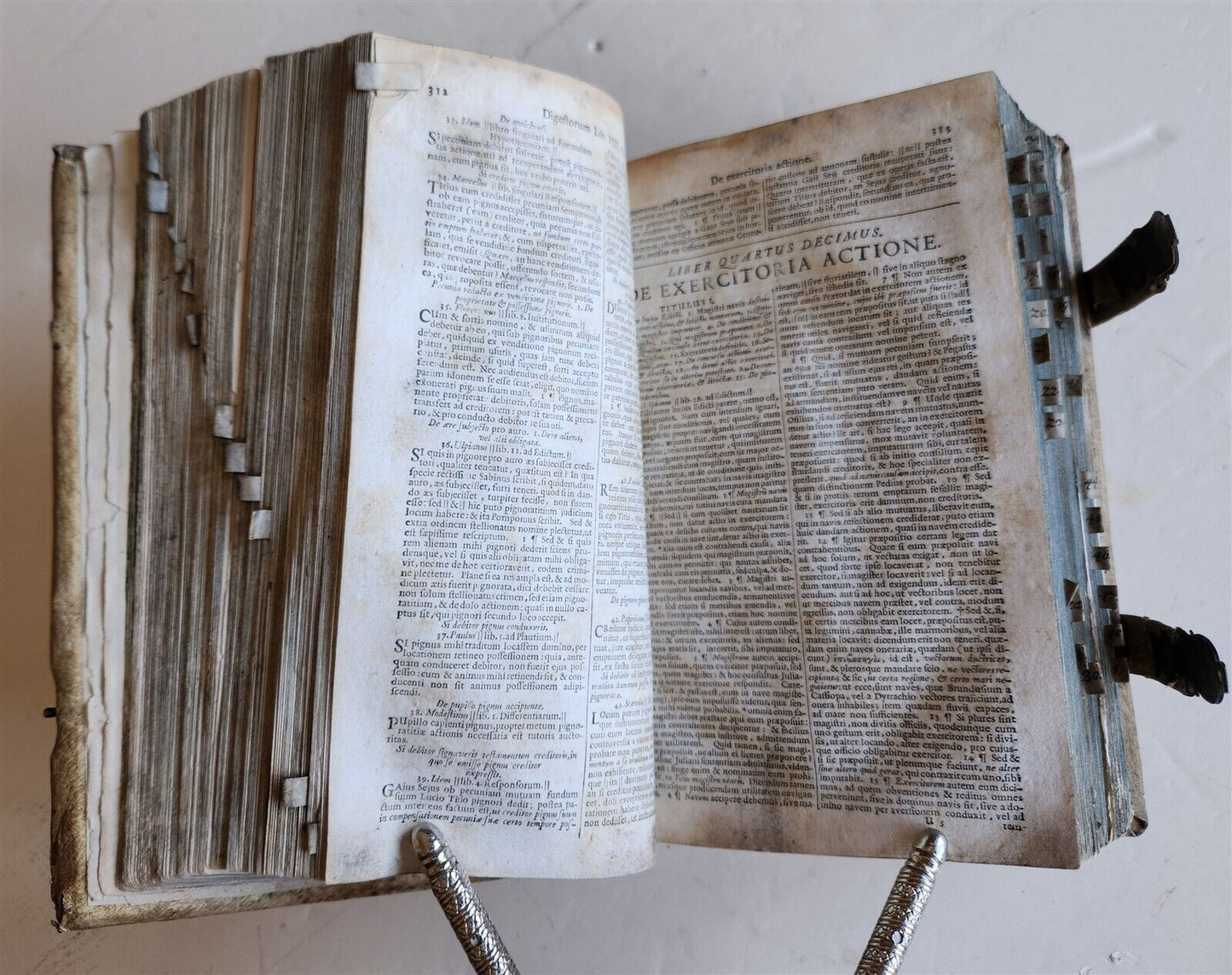 1713 CORPORIS JURIS CIVILIS antique BLIND-STAMPED PIGSKIN BINDING law book