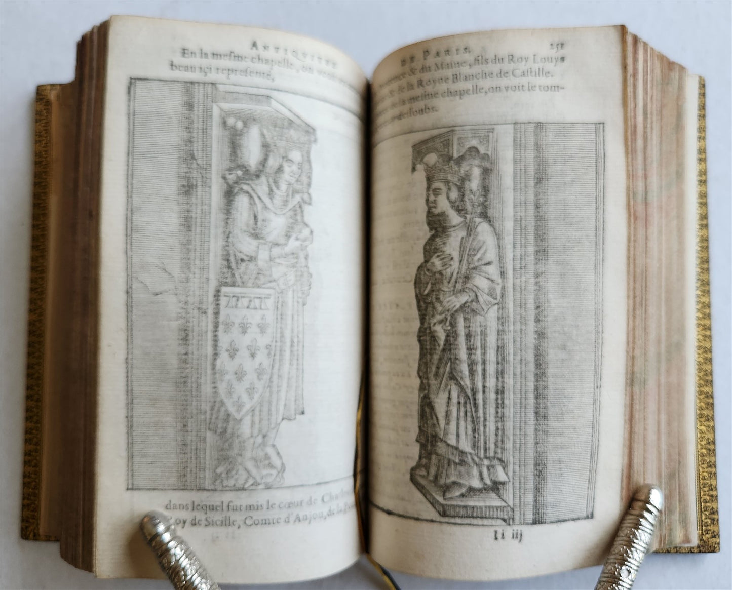 1608 HISTORICAL GUIDE to PARIS ILLUSTRATED w/ 55 WOODCUTS antique
