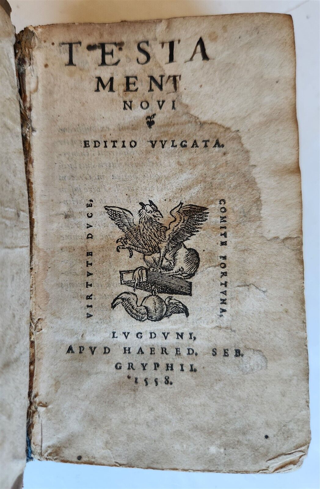 1558 BIBLE IN LATIN ILLUSTRATED antique 16th CENTURY vellum bound NEW TESTAMENT