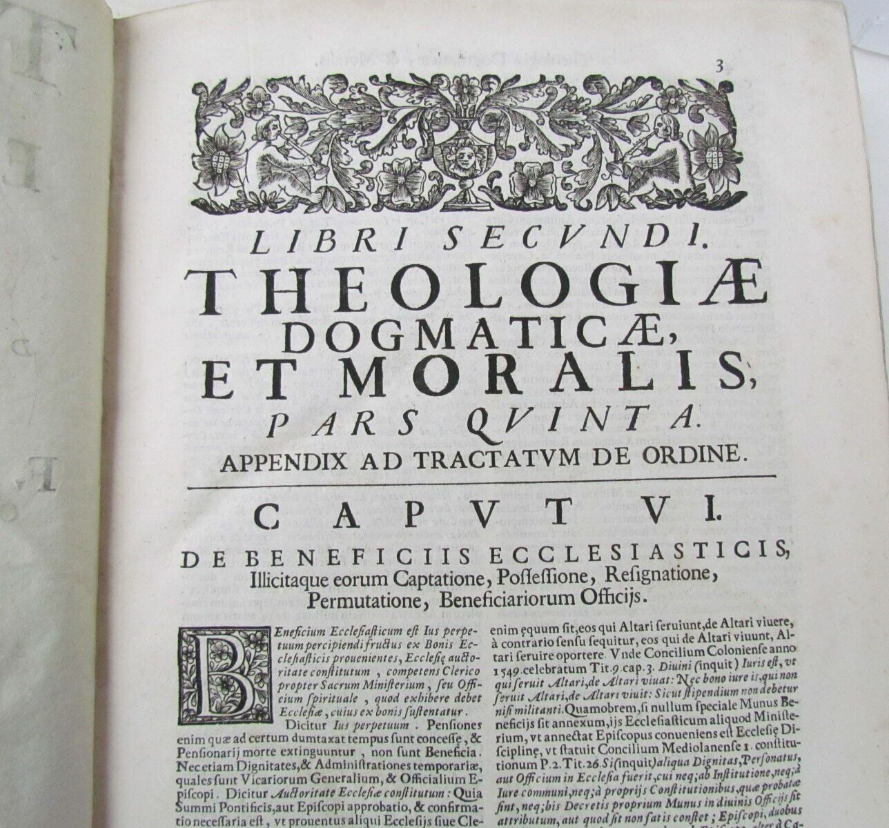 1698 2 VOLUMES ANTIQUE VELLUM FOLIOS 9.5 x 13.5'' THEOLOGIA DOGMATICA
