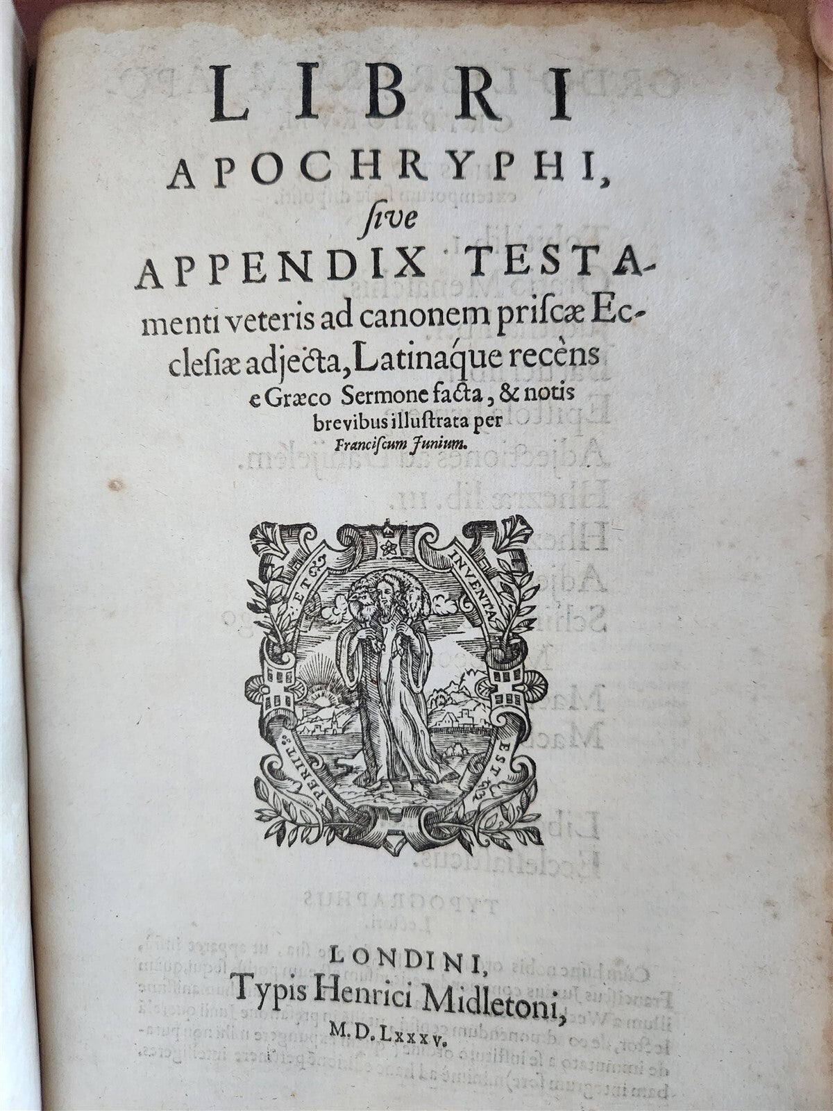1585 BIBLE in LATIN printed in LONDON antique VELLUM 16th CENTURY NEW TESTAMENT