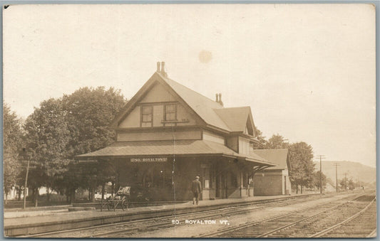 SO. ROYALTON VT RAILROAD RAILWAY STATION 1911 ANTIQUE REAL PHOTO POSTCARD RPPC