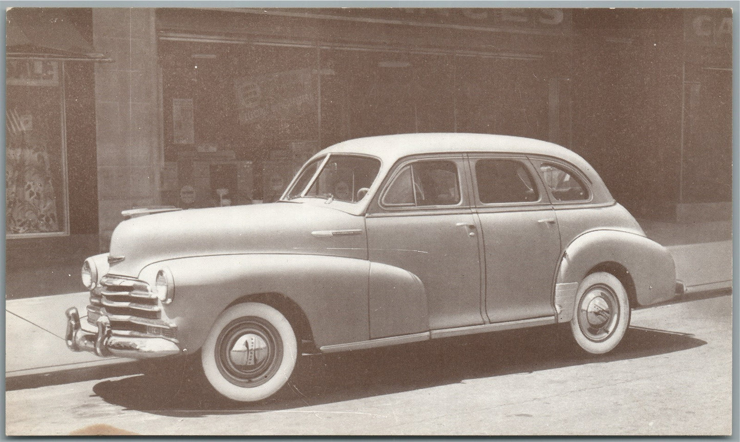 1947 CHEVROLET STYLEMASTER 4 DOOR SEDAN VINTAGE POSTCARD