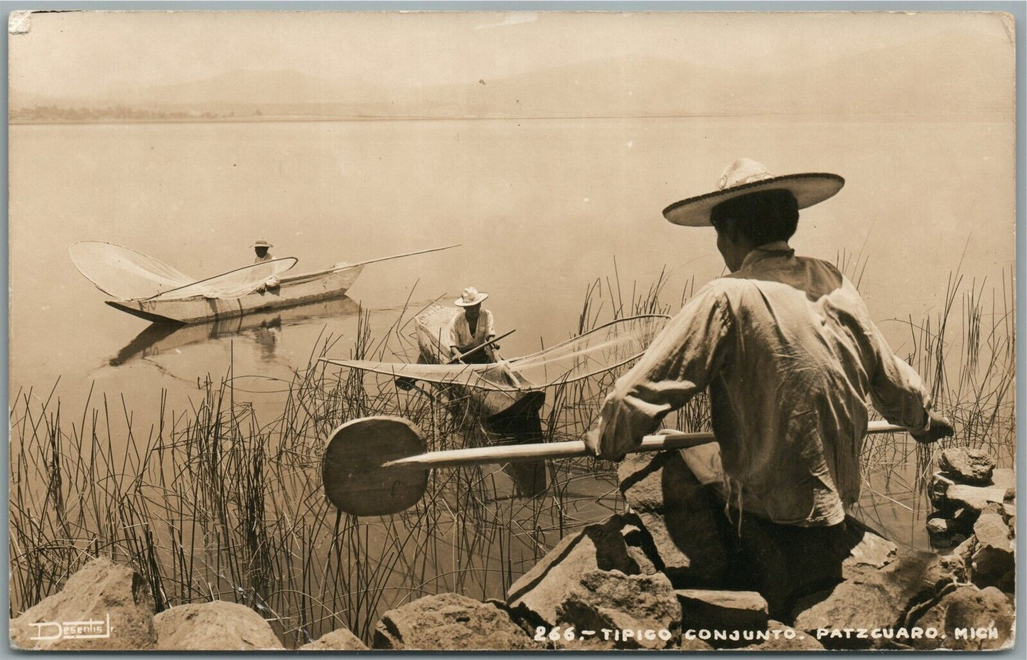FISHING PATZCUARO MEXICO VINTAGE REAL PHOTO POSTCARD RPPC