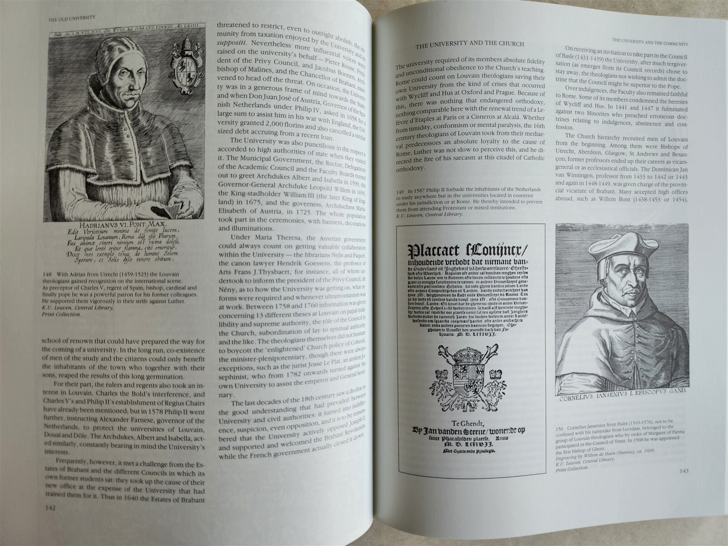 1990 LEUVEN UNIVERSITY 1425-1985 ILLUSTRATED FOLIO