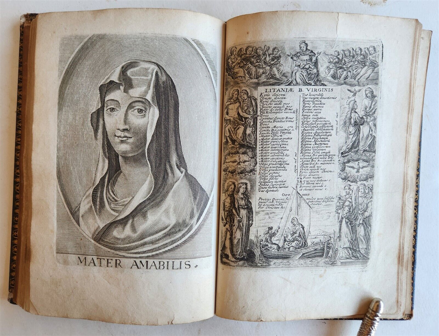 1651 PRAYER BOOK in FRENCH & LATIN BEAUTIFULLY ILLUSTRATED antique FINE BINDING