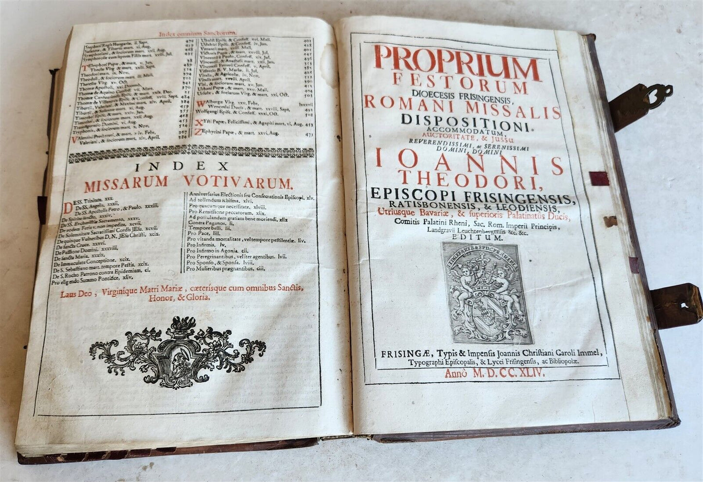 1743 MISSALE ROMANUM antique NICELY DECORATED FOLIO illustrated