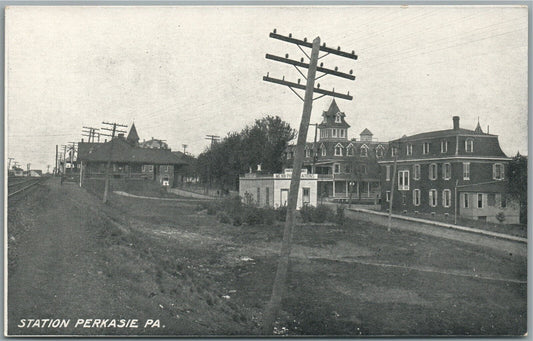 PERKASIE PA RAILROAD STATION RAILWAY DEPOT ANTIQUE POSTCARD
