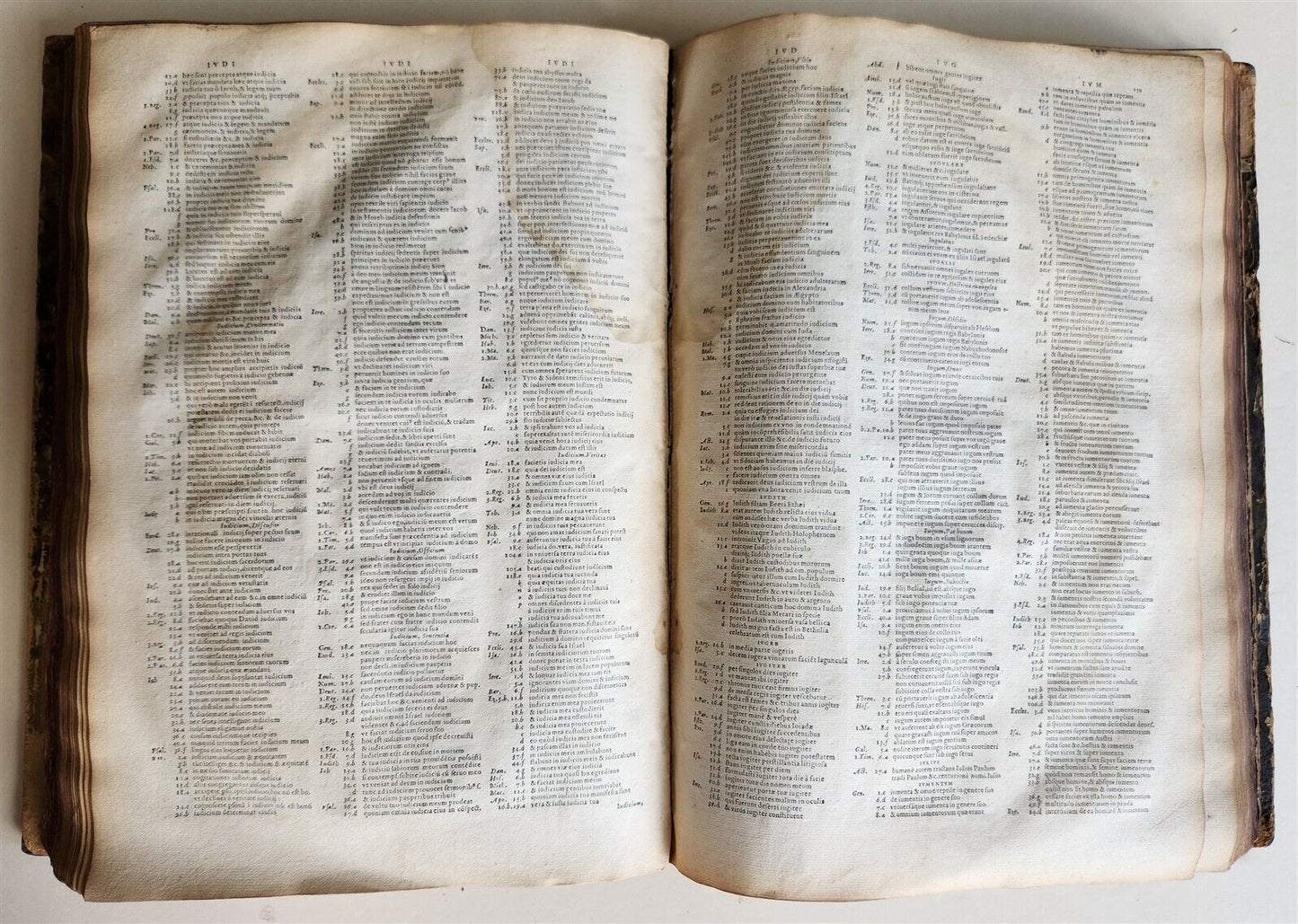 1562 BIBLE CONCORDANCE by JEAN BENOIT antique Concordantiae Novae Testamenti