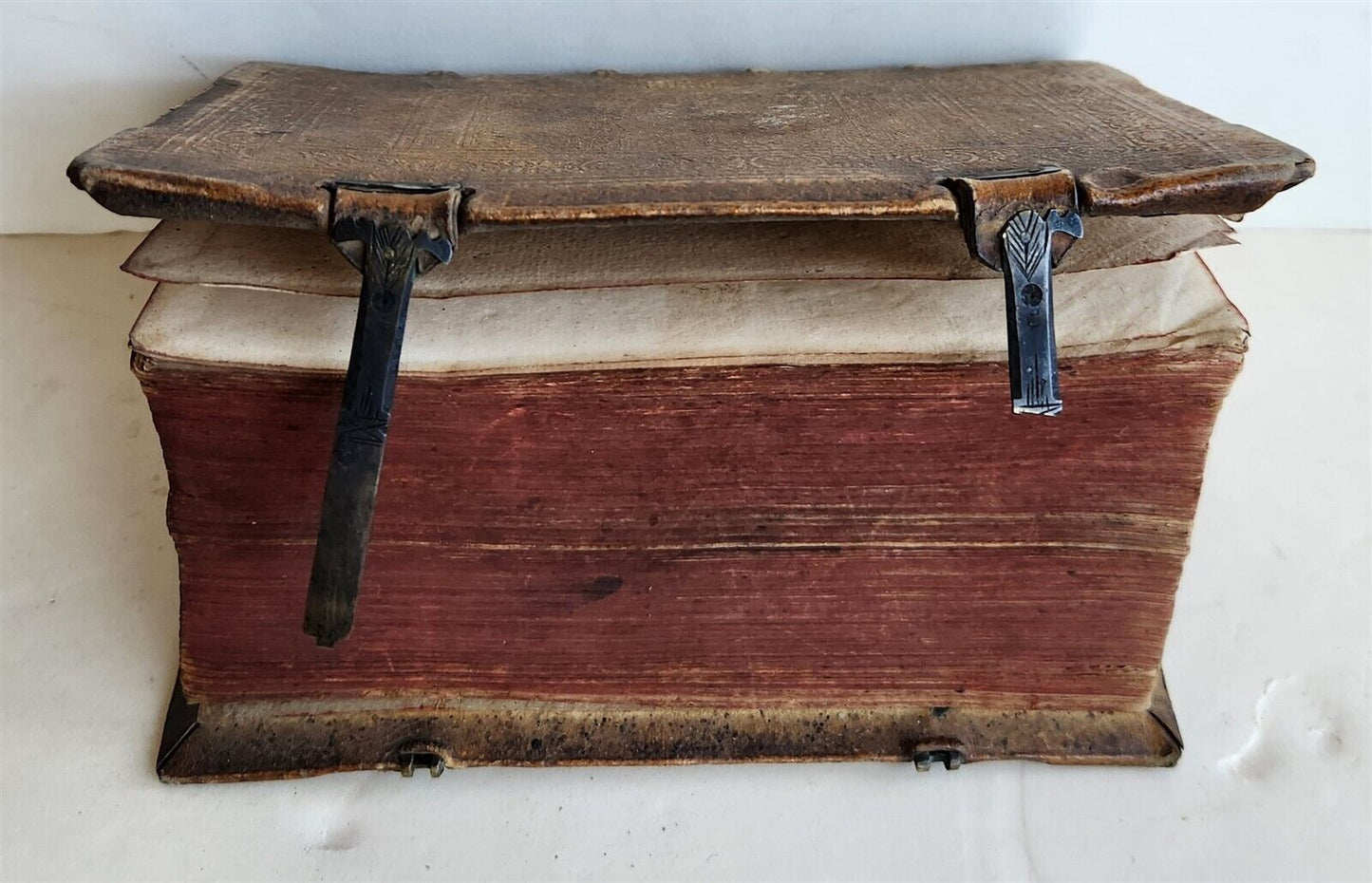 1582 Loci communes similium et dissimilium antique PIGSKIN BINDING 16th CENTURY