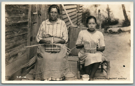 NATIVE AMERICAN CHEROKEE BASKET MAKERS VINTAGE REAL PHOTO POSTCARD RPPC