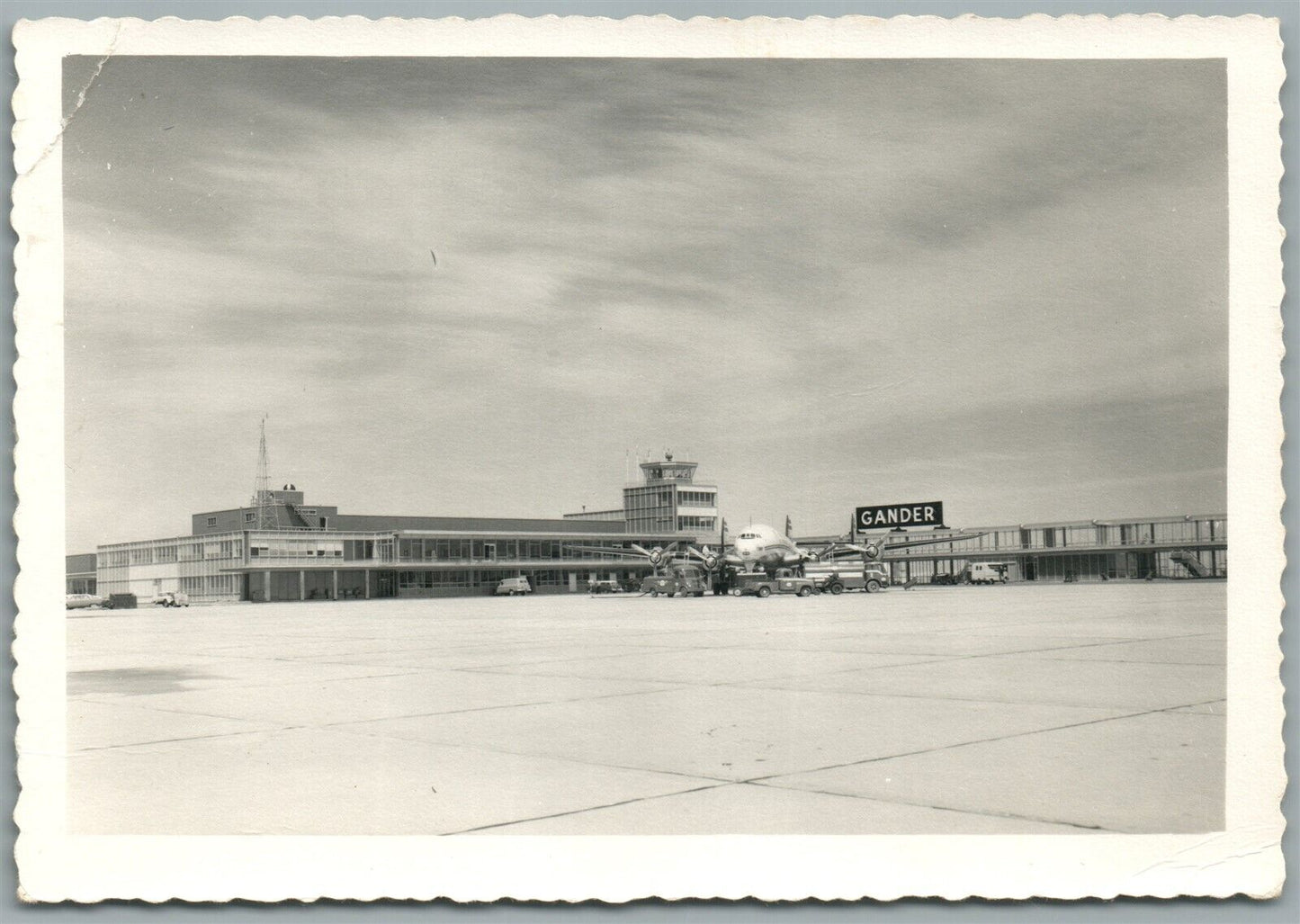 CANADA NEWFOUNDLAND GANDER AIRPORT VINTAGE REAL PHOTO POSTCARD RPPC