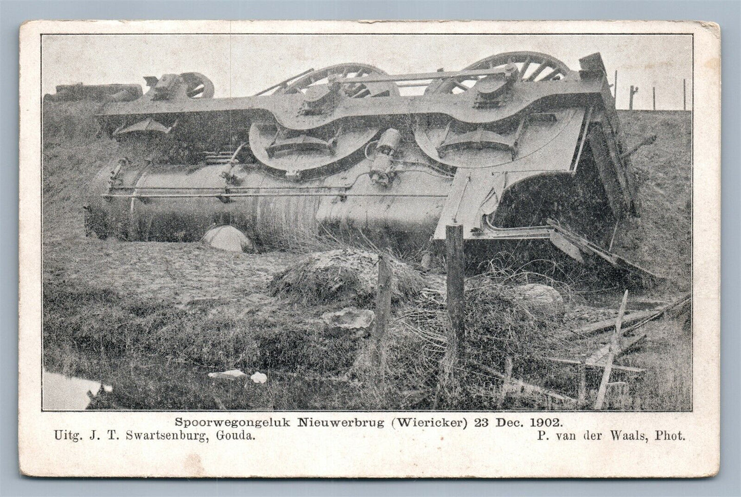 TRAIN WRECK RAILROAD ACCIDENT NETHERLANDS ANTIQUE POSTCARD railway