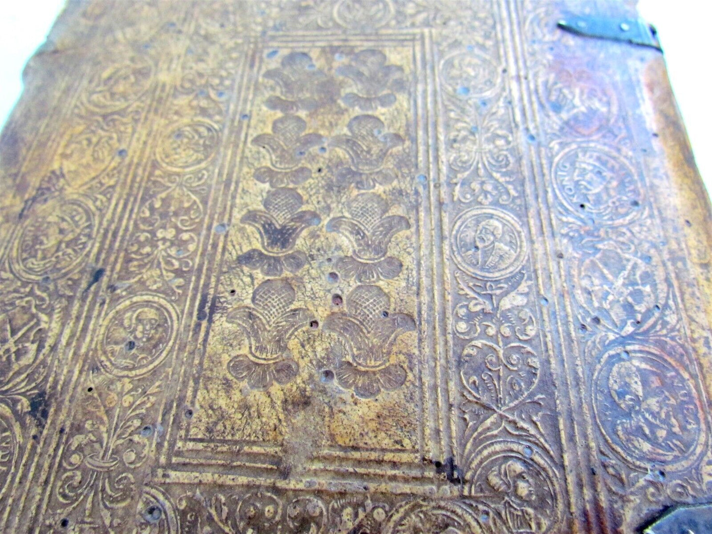 1559 TYPUS ECCLESIAE CATHOLICAE G. Witzel BLIND TOOLED PIGSKIN w/ CLASPS antique