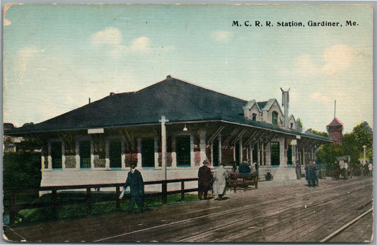 GARDINER ME RAILROAD STATION RAILWAY DEPOT ANTIQUE POSTCARD