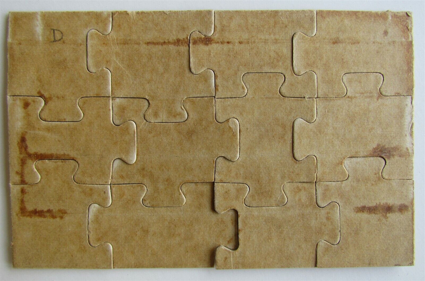 PUZZLE VINTAGE POSTCARD BEACH SCENE