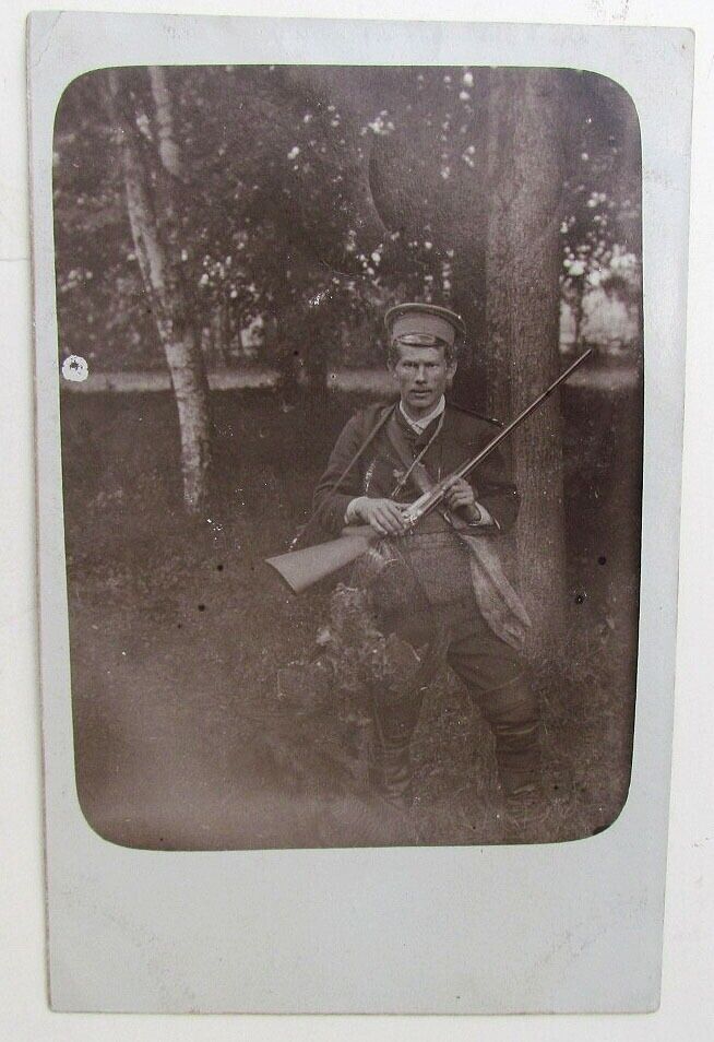 RPPC VINTAGE RUSSIAN PHOTO POSTCARD HUNTER w/ RIFLE