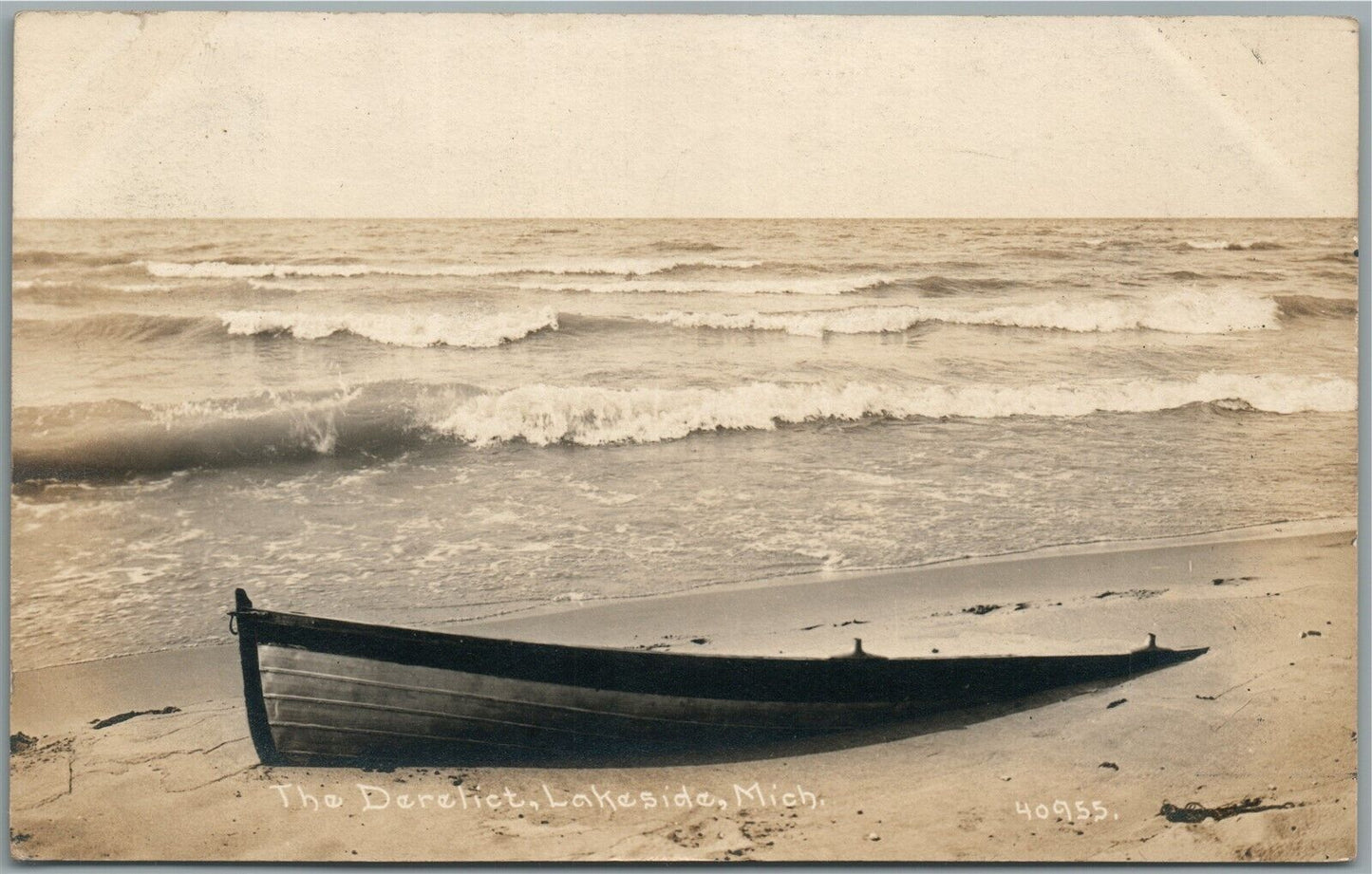 DERELICT MI LAKESIDE BOAT ANTIQUE REAL PHOTO POSTCARD RPPC