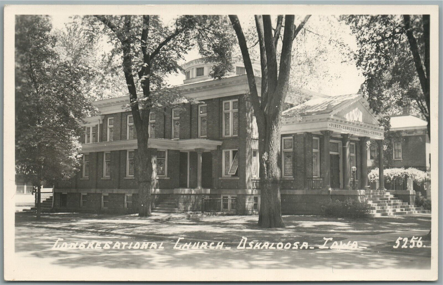 OSKALOOSA IA CONGREGATIONAL CHURCH VINTAGE REAL PHOTO POSTCARD RPPC