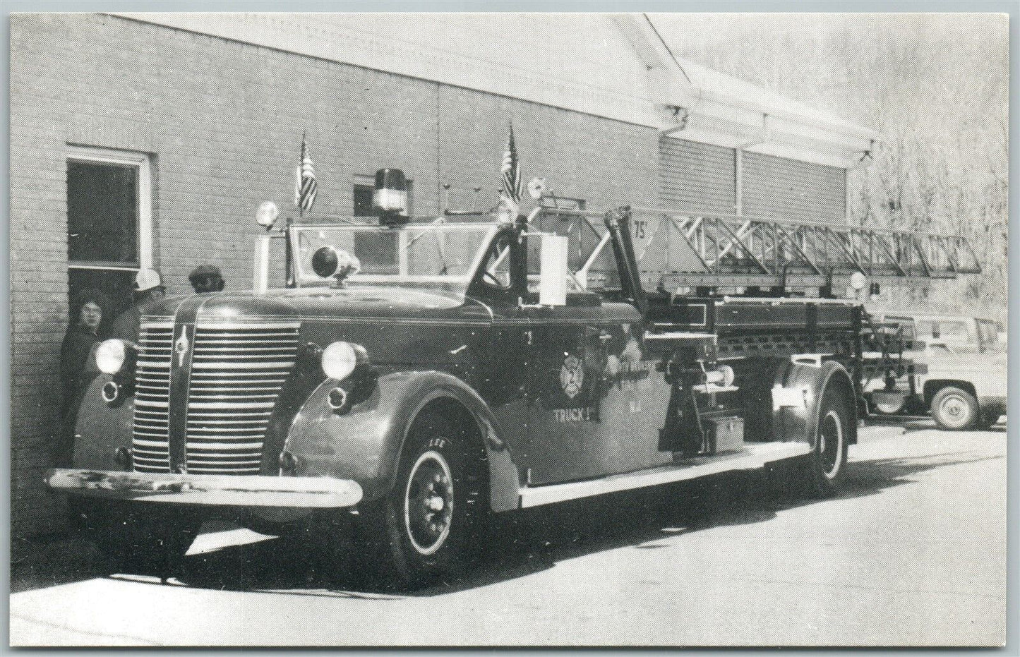 NORTH BRUNSWICK N.J. FIRE COMPANY LADDER TRUCK VINTAGE POSTCARD
