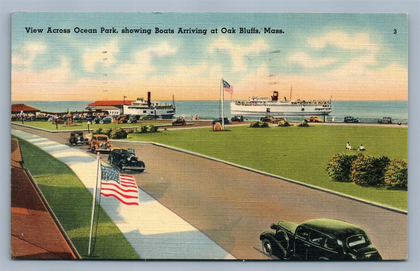 OAK BLUFFS MA BOATS ARRIVING VINTAGE POSTCARD