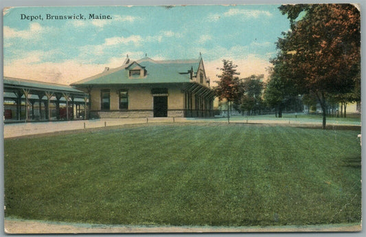 BRUNSWICK ME RAILROAD STATION RAILWAY TRAIN DEPOT ANTIQUE POSTCARD