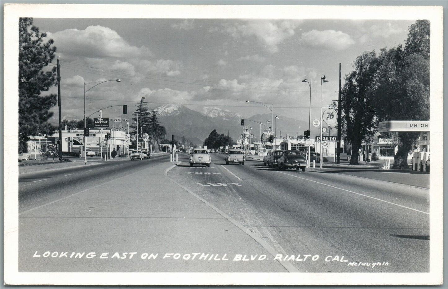 RIALTO CA FOOTHILL BLVD VINTAGE REAL PHOTO POSTCARD RPPC