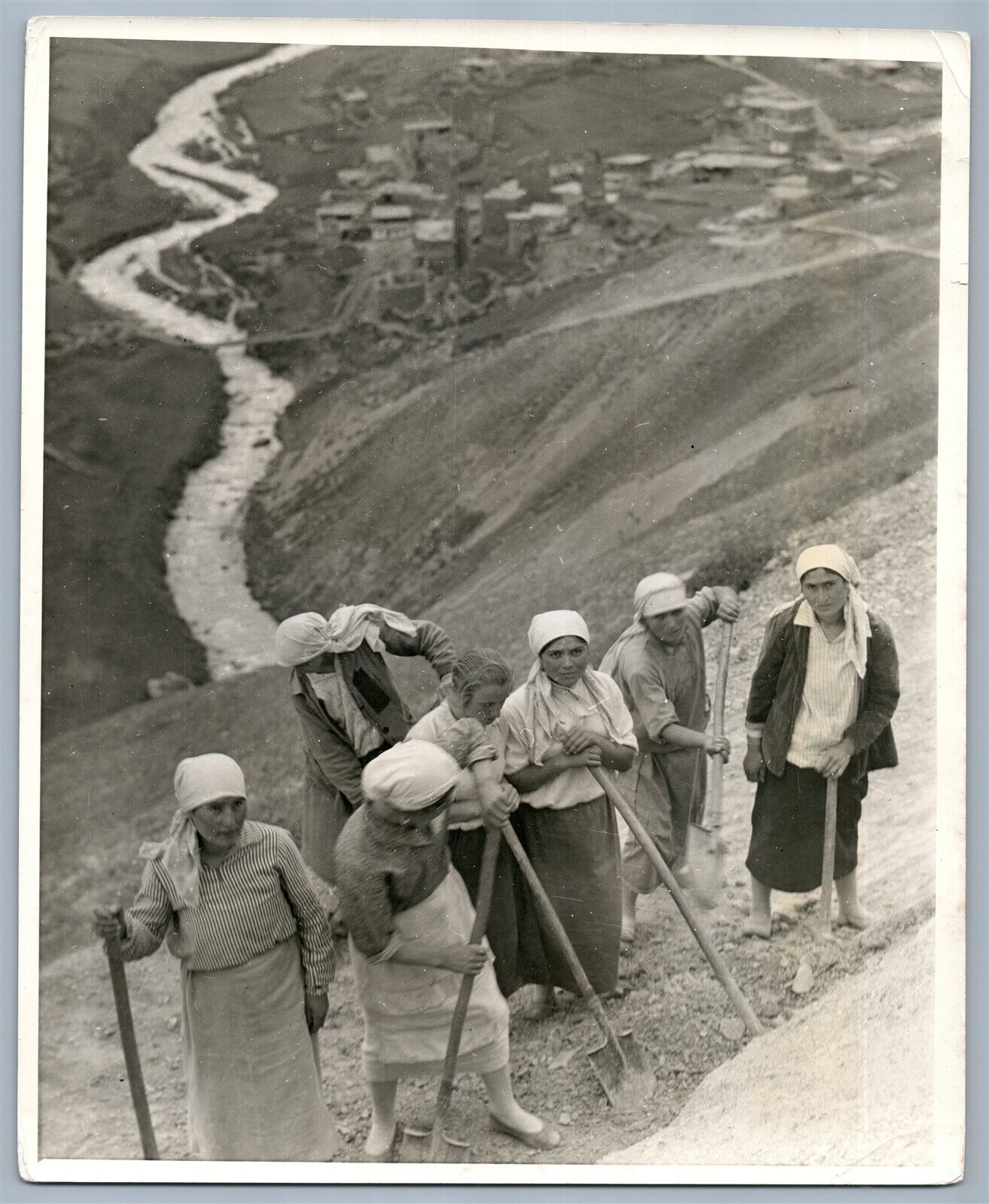 1930s RUSSIA CAUCASUS FEMALE WORKERS VINTAGE REAL PRESS PHOTO