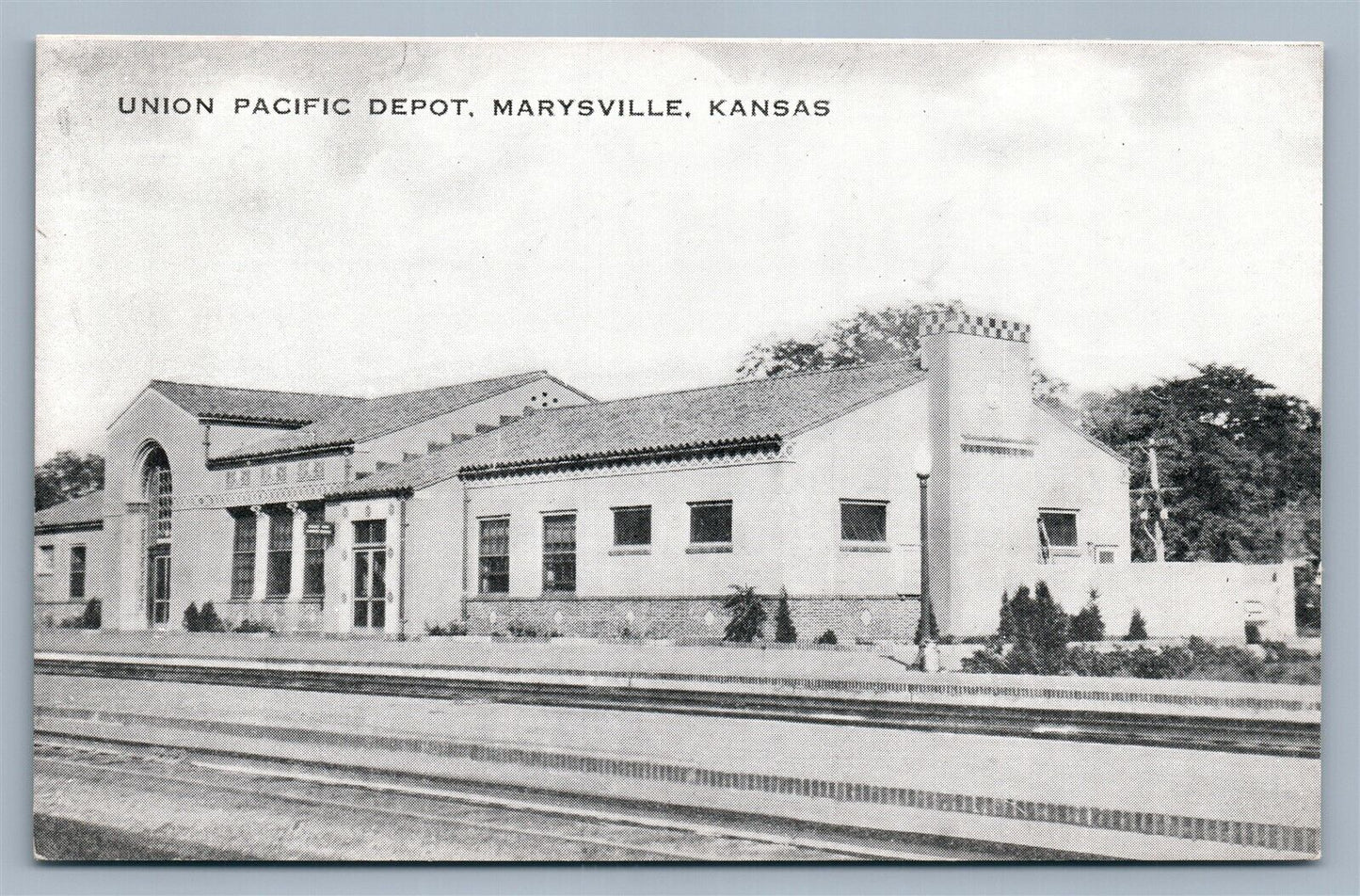 MARYSVILLE KS RAILROAD DEPOT TRAIN RAILWAY STATION ANTIQUE POSTCARD