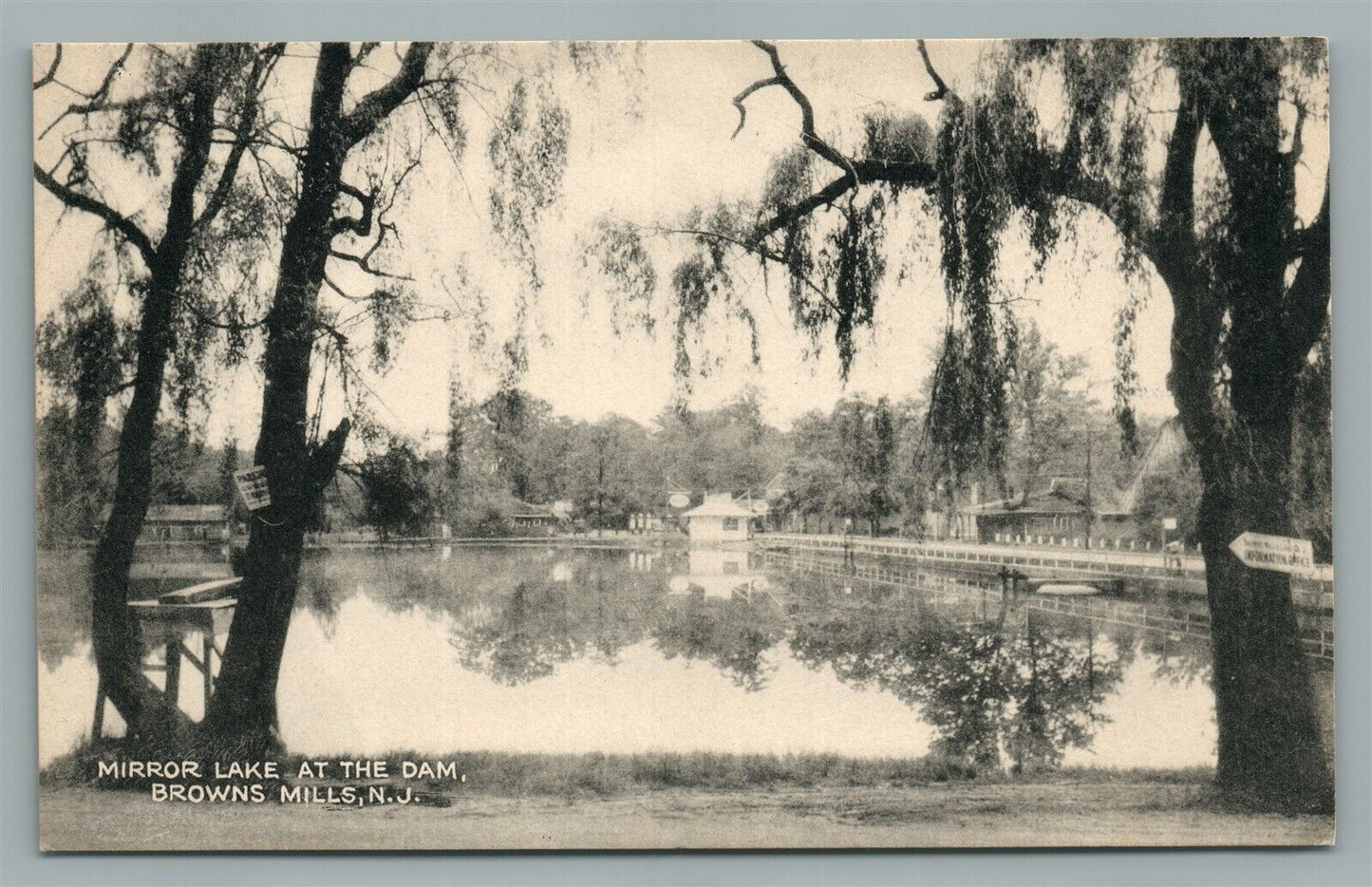 BROWNS MILLS NJ MIRROR LAKE AT THE DAM ANTIQUE POSTCARD