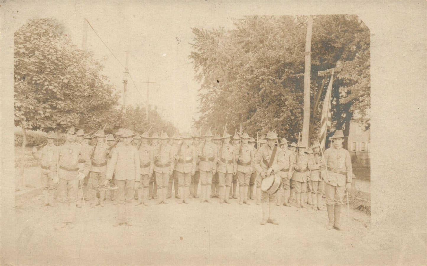 US MILITARY WWI PARADE AMERICAN FLAG & DRUM ANTIQUE REAL PHOTO POSTCARD RPPC