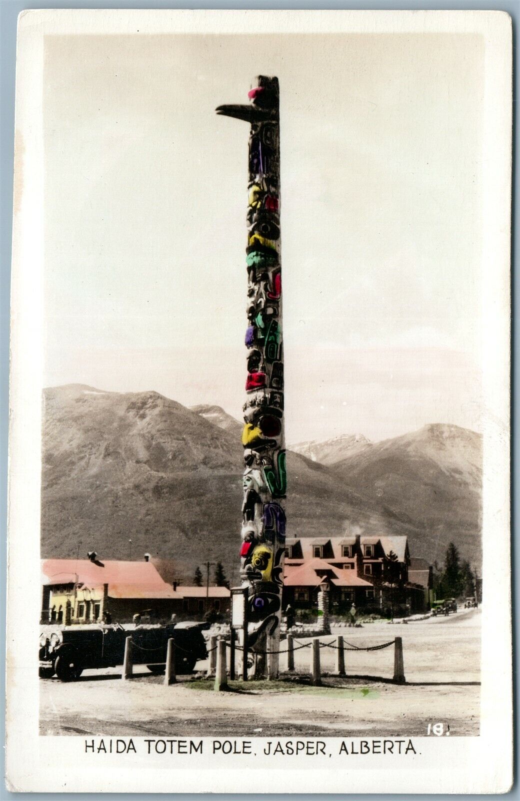 HAIDA TOTEM POLE JASPER ALBERTA CANADA VINTAGE REAL PHOTO POSTCARD RPPC