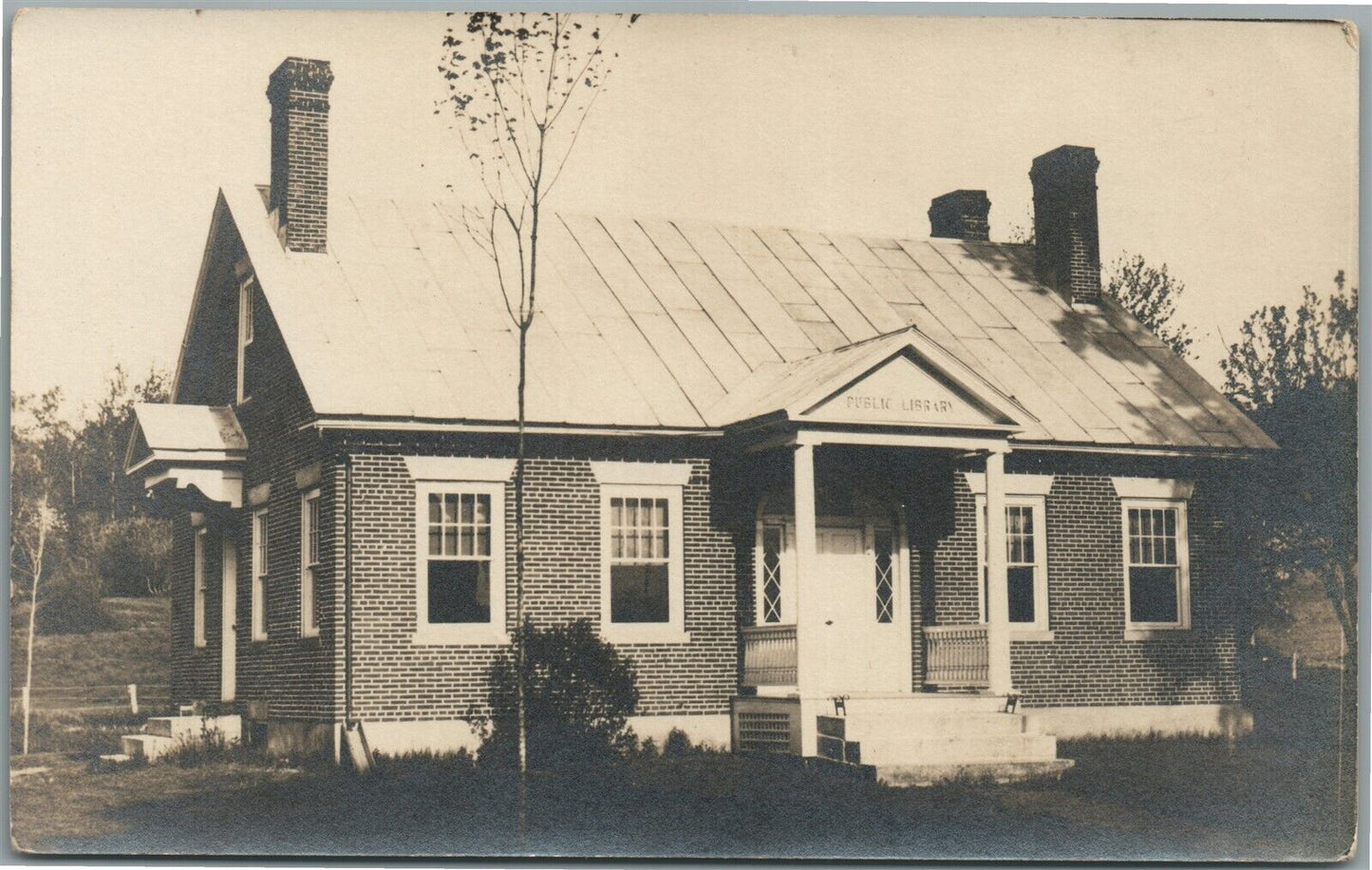 WILLIAMSTOWN VT PUBLIC LIBRARY ANTIQUE REAL PHOTO POSTCARD RPPC