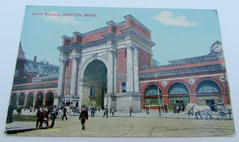 VINTAGE POSTCARD NORTH STATION BOSTON MASS railroad railway train