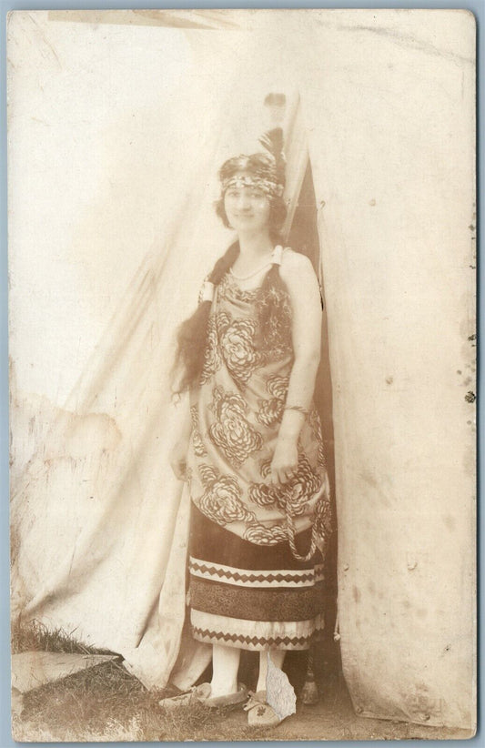 INDIAN GIRL AT WIGWAM CANADA ANTIQUE REAL PHOTO POSTCARD RPPC