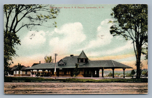 LANCASTER NH RAILROAD STATION ANTIQUE POSTCARD RAILWAY DEPOT