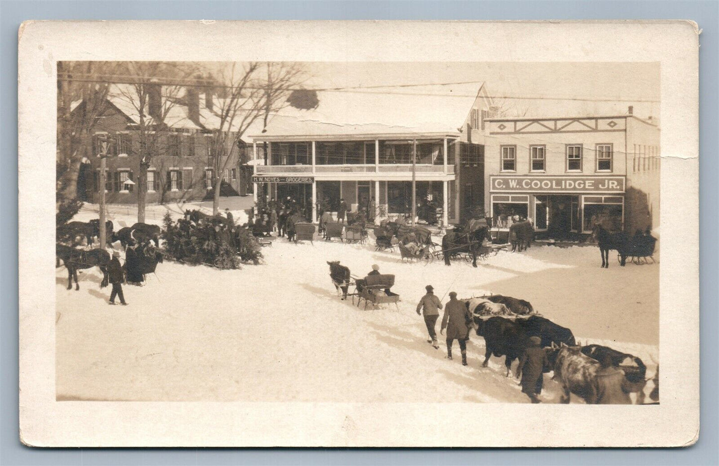 MASSACHUSETTS? STREET SCENE ANTIQUE REAL PHOTO POSTCARD RPPC