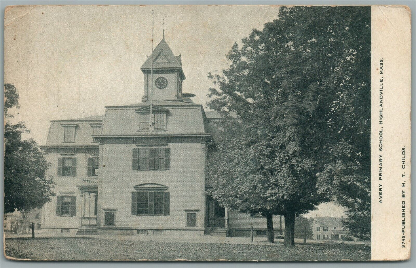 HIGHLANDVILLE MA AVERY PRIMARY SCHOOL ANTIQUE POSTCARD