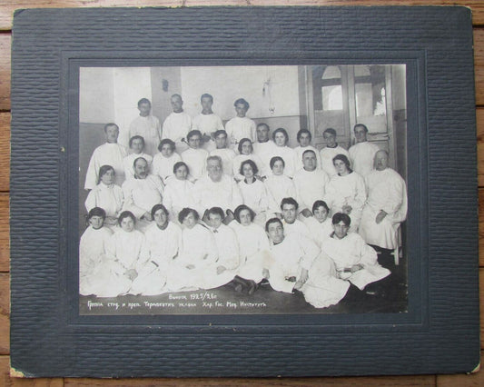 RUSSIAN DOCTORS 1926 LARGE ANTIQUE GROUP PHOTO medical red cross
