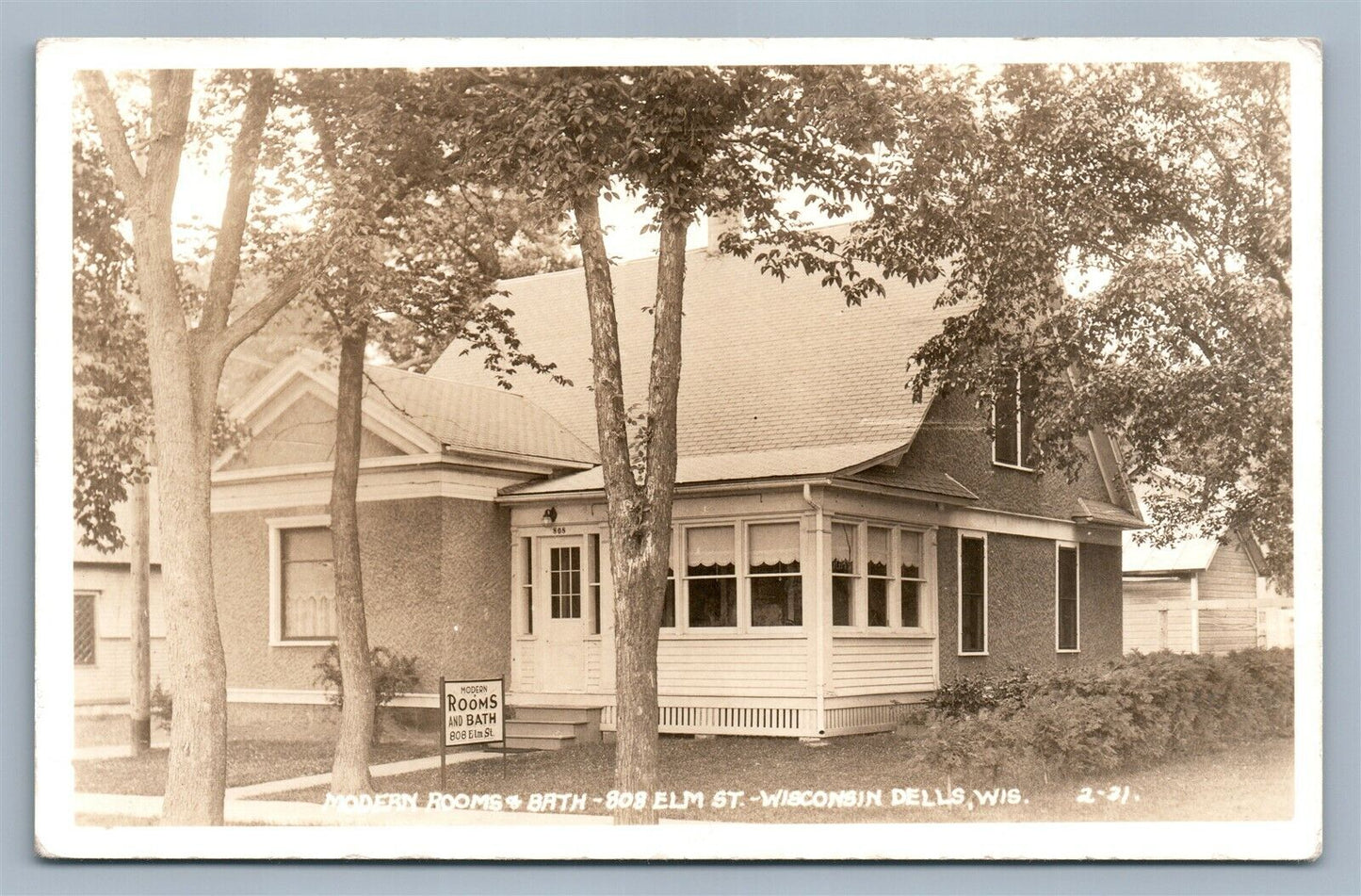 WISCONSIN DELLS WI ELM STREET HOTEL ANTIQUE REAL PHOTO POSTCARD RPPC