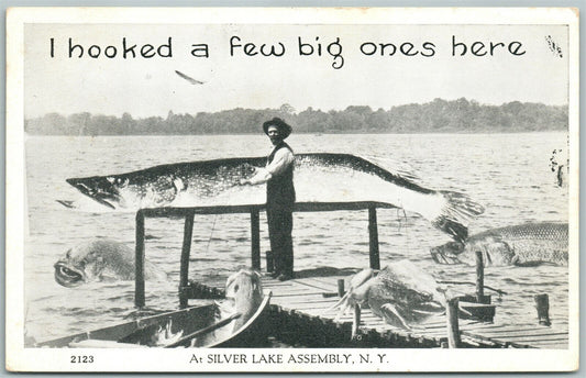 LAKE ASSEMBLY N.Y. EXAGGERATED FISHING 1915 ANTIQUE POSTCARD