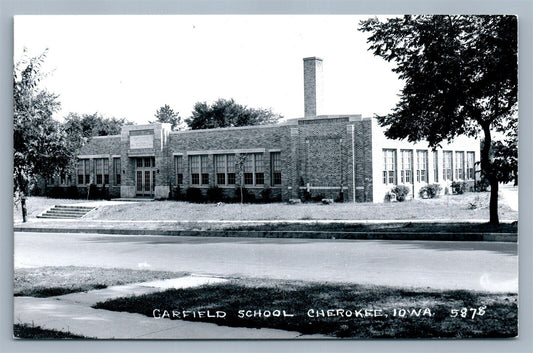 CHEROKEE IA GARFIELD SCHOOL VINTAGE REAL PHOTO POSTCARD RPPC
